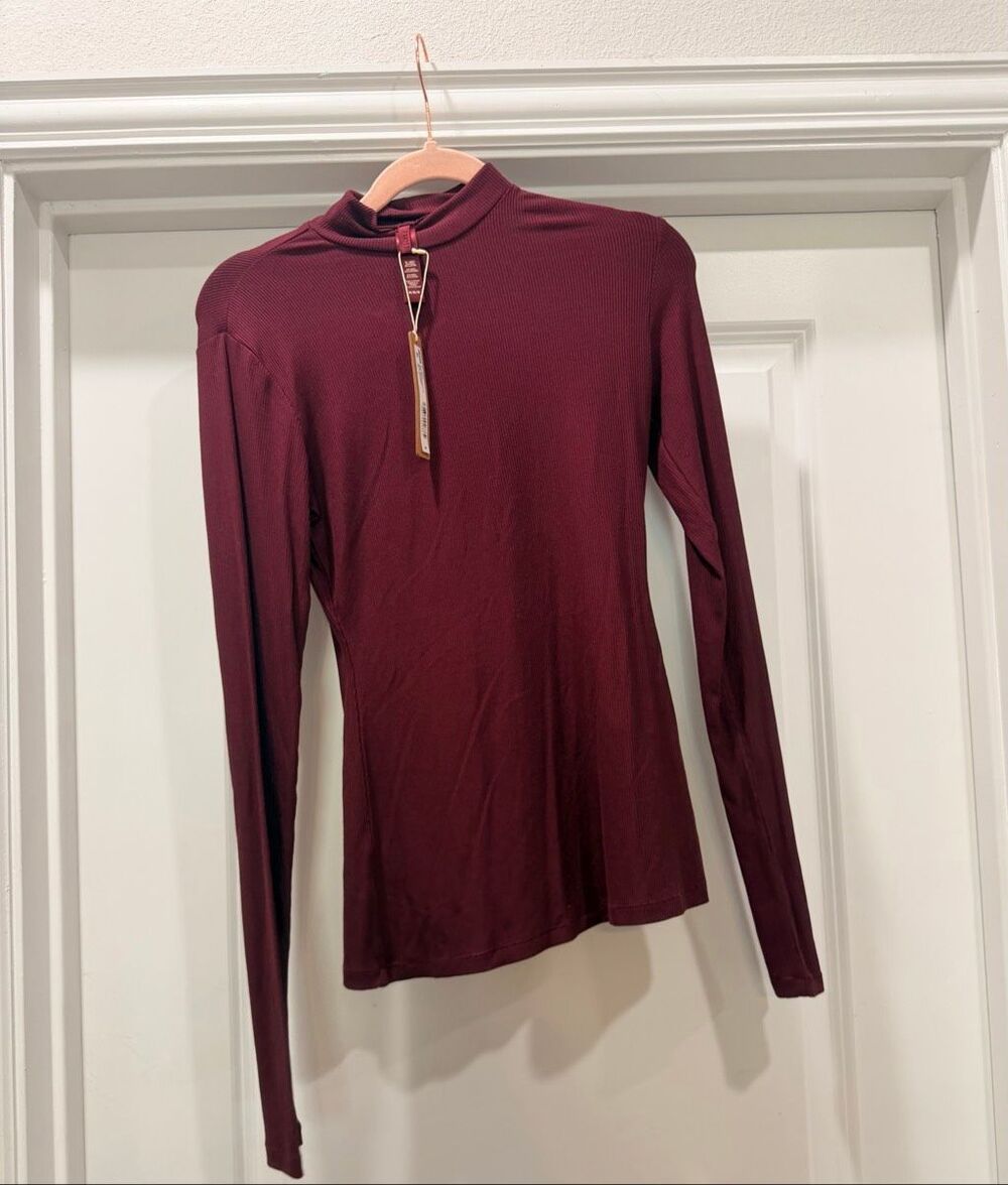 SKIMS Soft Lounge Mock Neck Long Sleeve Top Bordeaux Ribbed Stretch Size M NWT